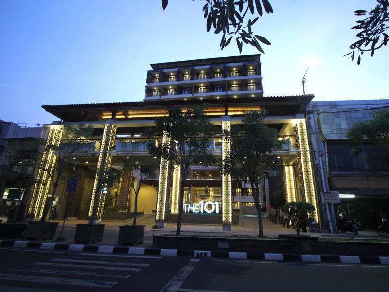 Hotel The 1O1 Yogyakarta Tugu Exterior foto